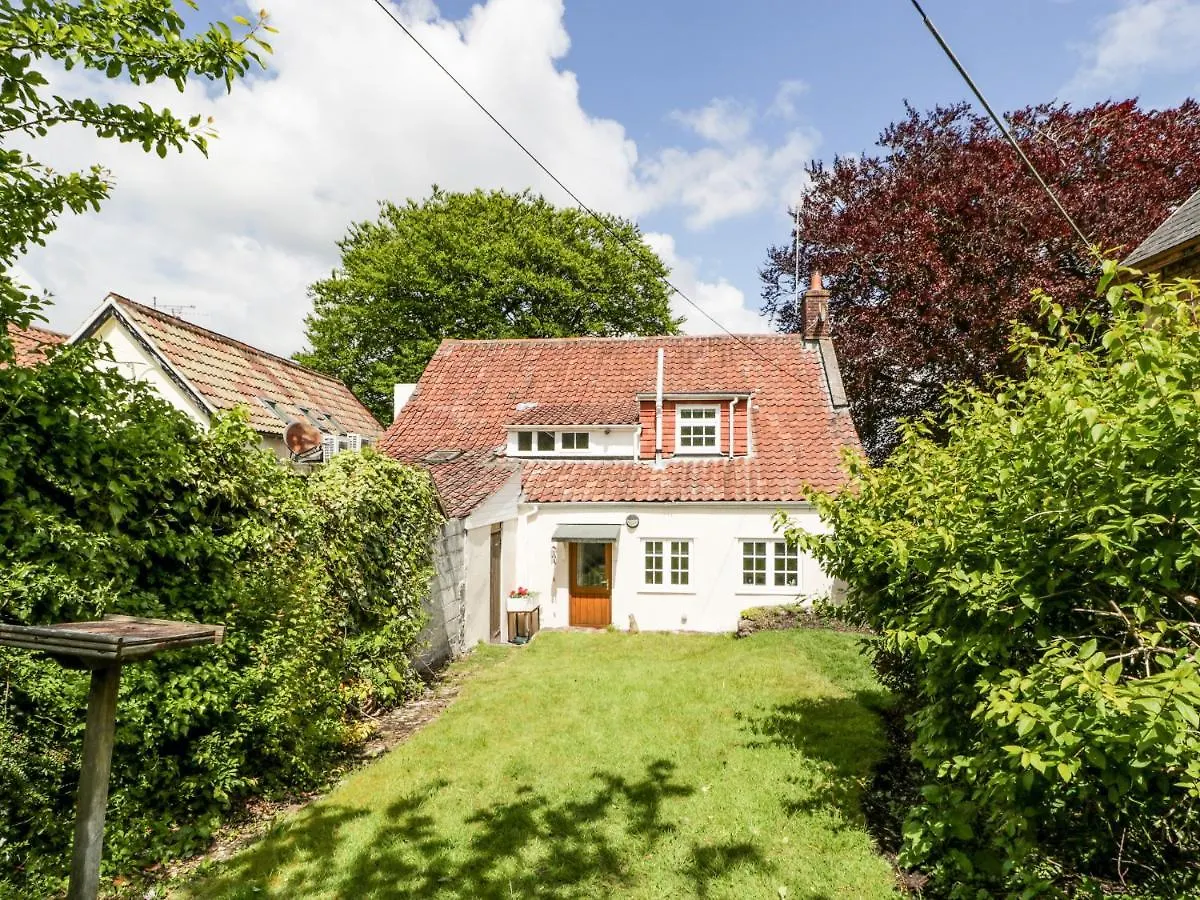 Holiday home Redwood Cottage Bristol