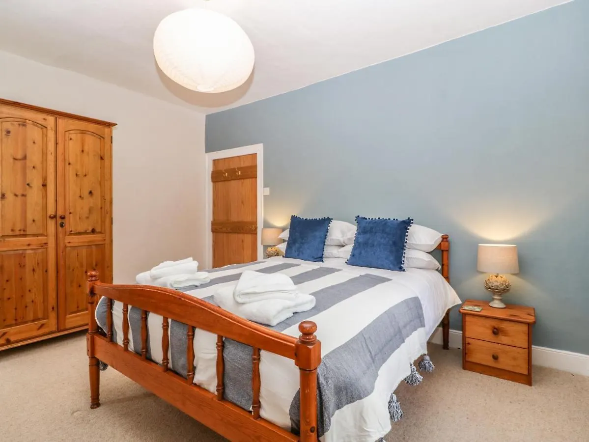 Redwood Cottage Bristol