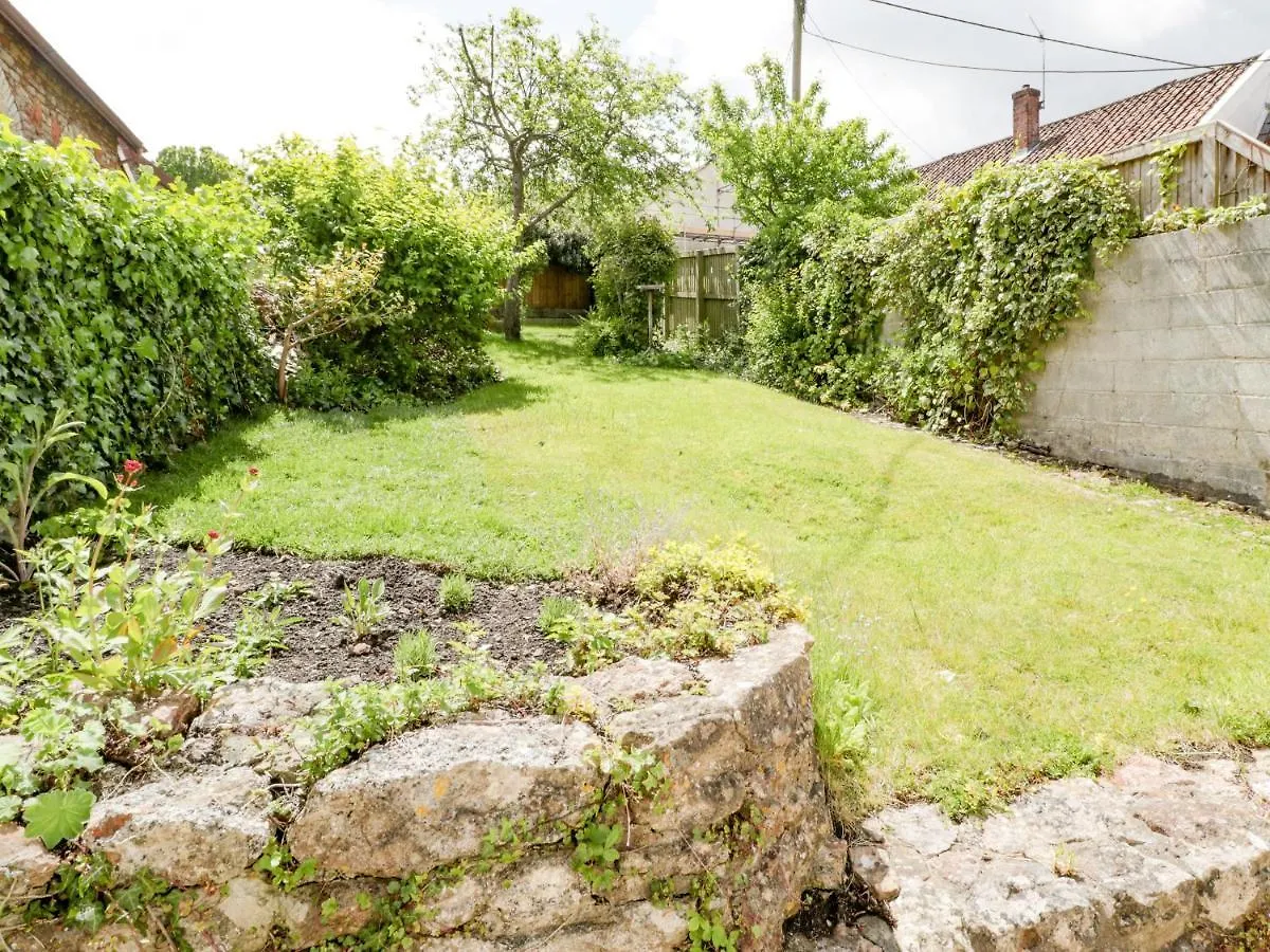 Redwood Cottage Bristol 0*,  United Kingdom